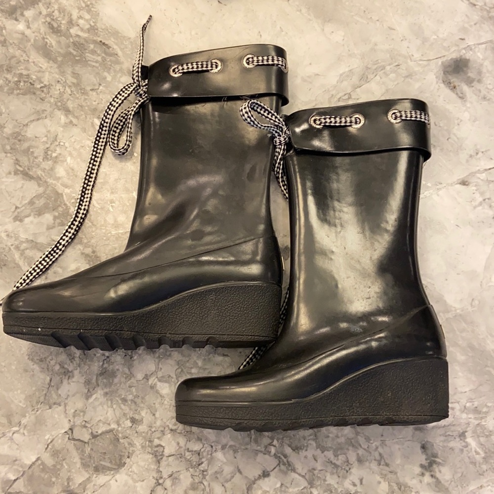 Sperry wedge rain boots